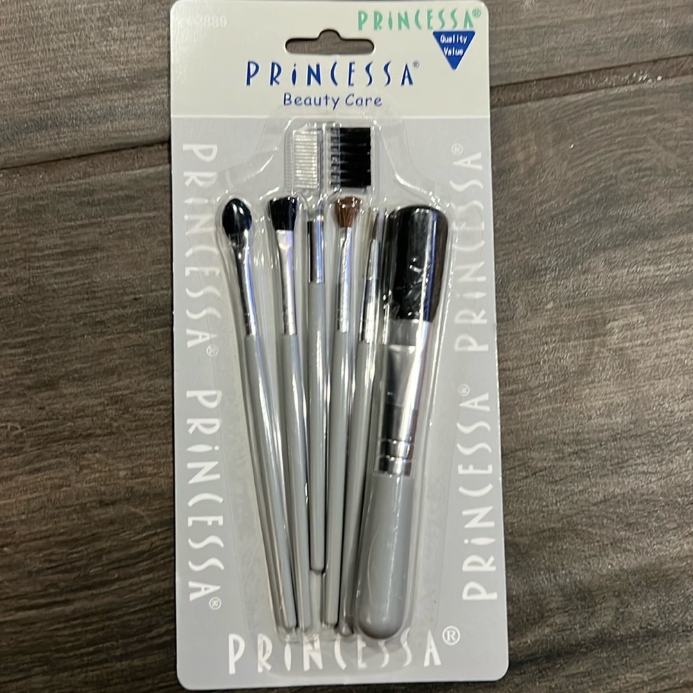 6 Piece Makeup Brush Set NEW